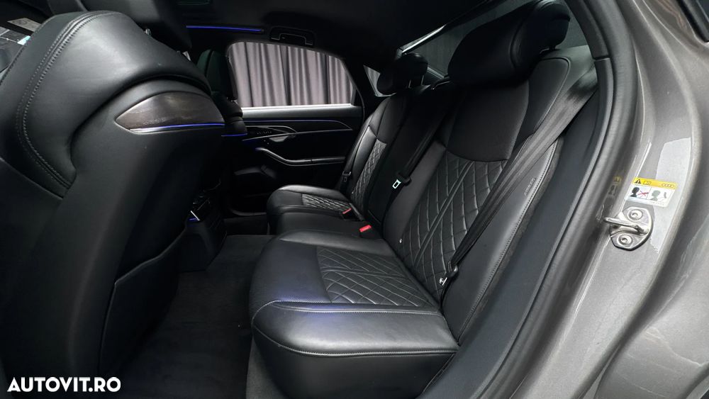 Audi A8 - 32