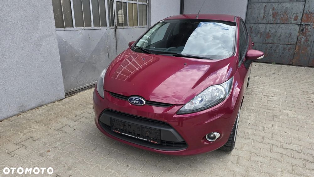 Ford Fiesta 1.25 Celebration - 17