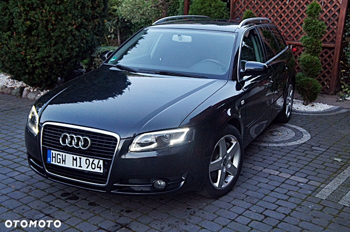 Audi A4 Avant 2.0 T FSI quattro tiptronic - 1