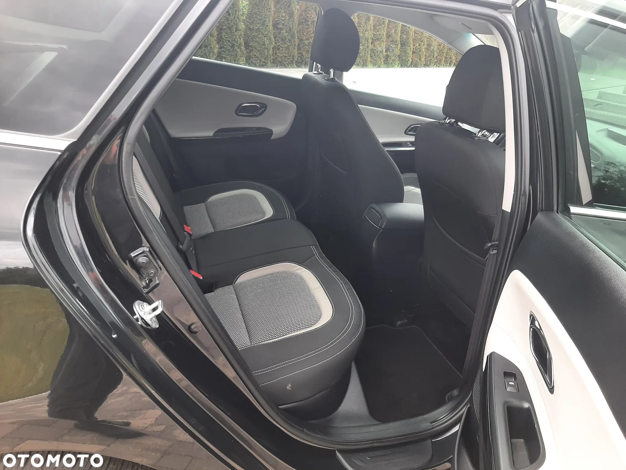 Kia Ceed 1.6 CRDi 128 Platinum Edition - 17