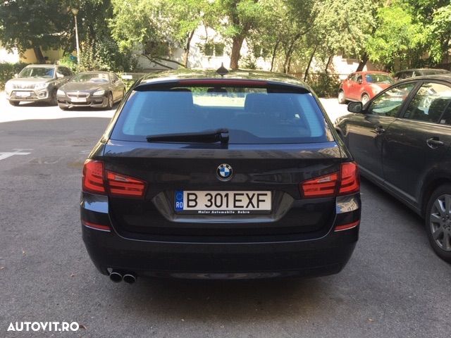 BMW Seria 5 525d Touring - 4