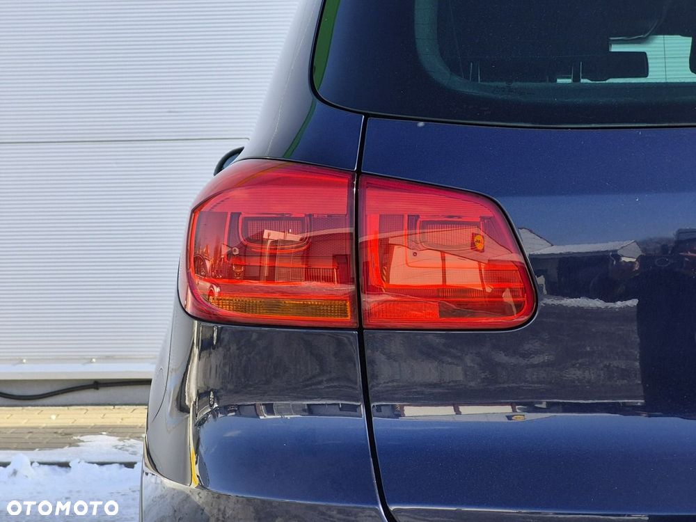 Volkswagen Tiguan - 11