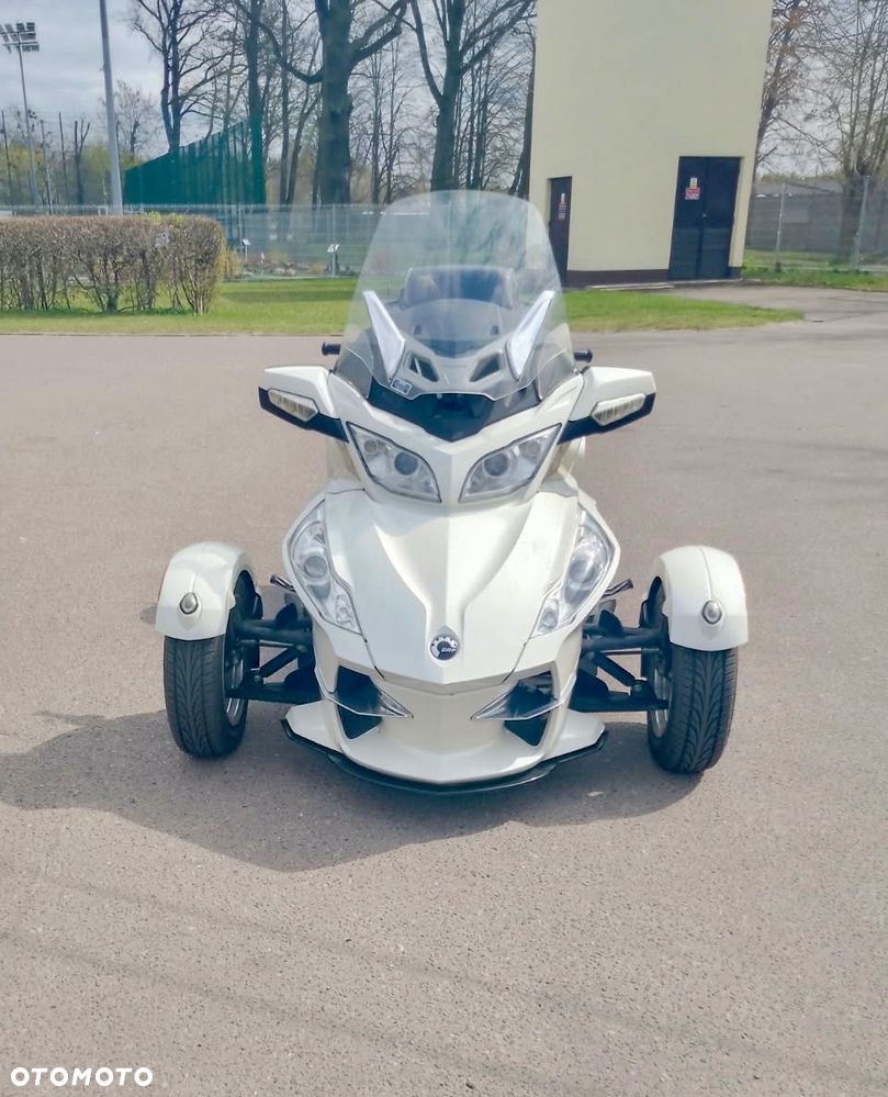 Can-Am Spyder - 2