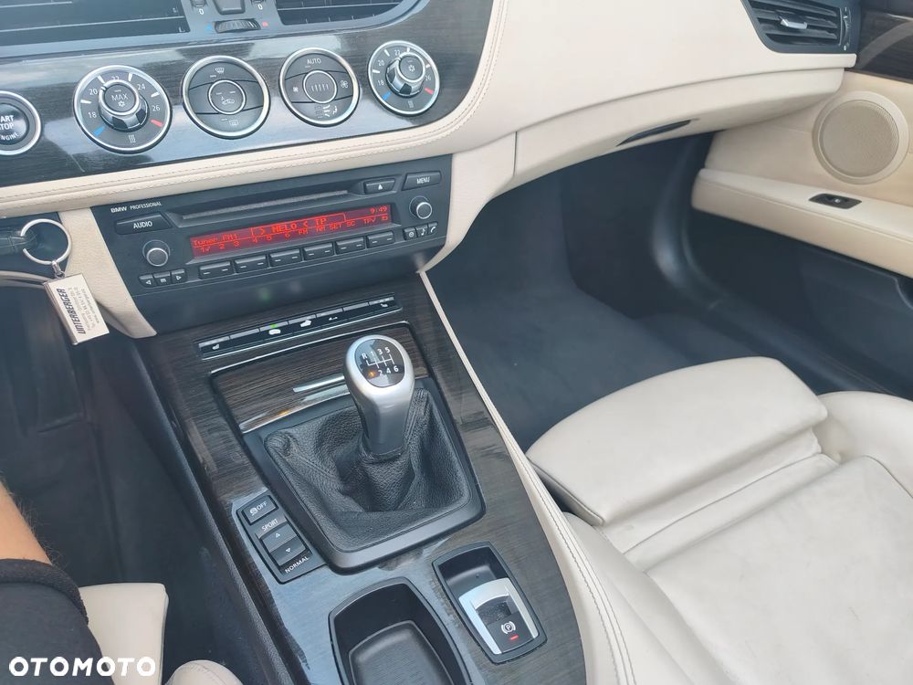 BMW Z4 23i sDrive - 17