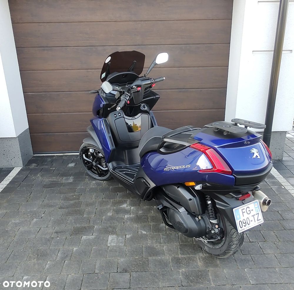 Peugeot Metropolis - 4