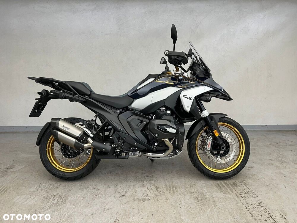 BMW R - 1