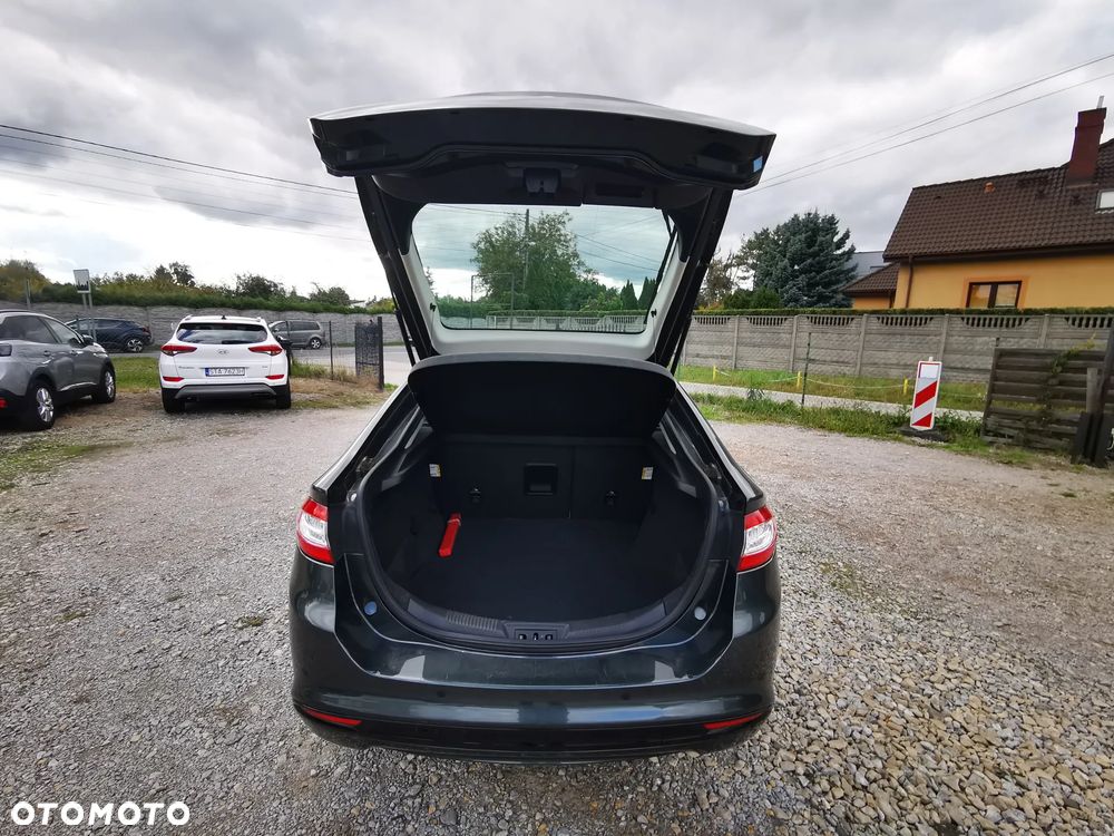 Ford Mondeo 2.0 TDCi Allrad Titanium - 14