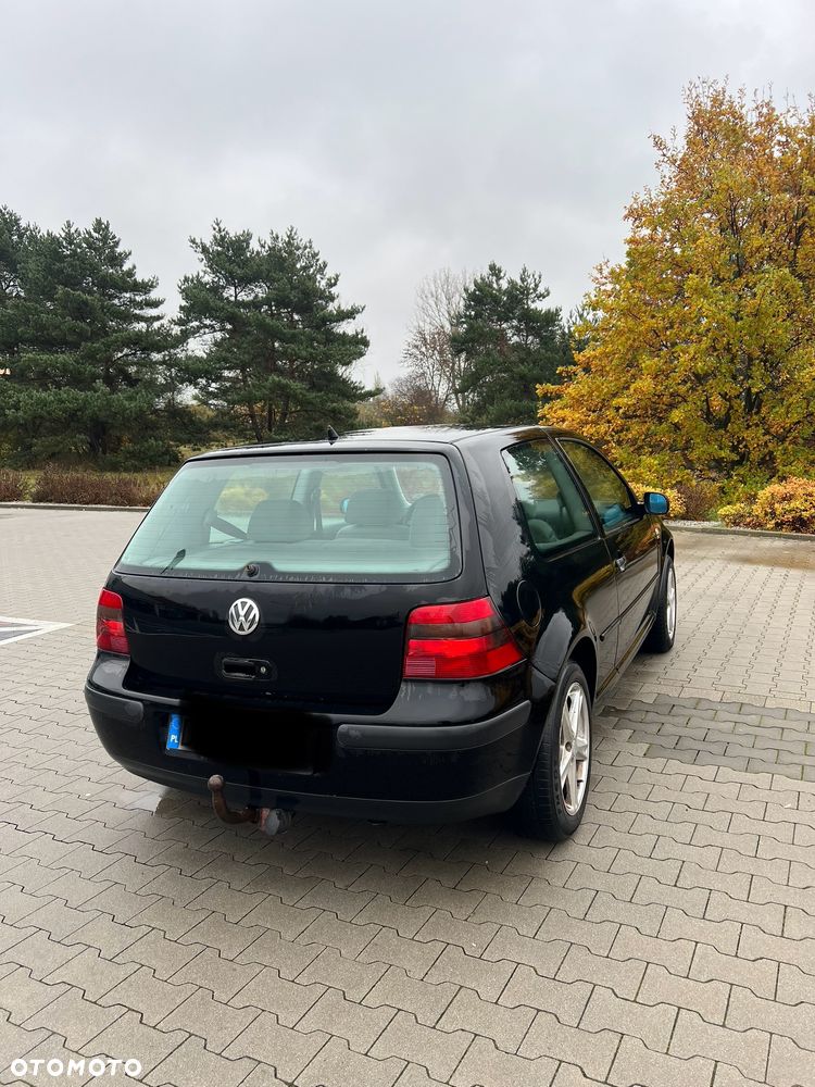 Volkswagen Golf 1.6 - 5