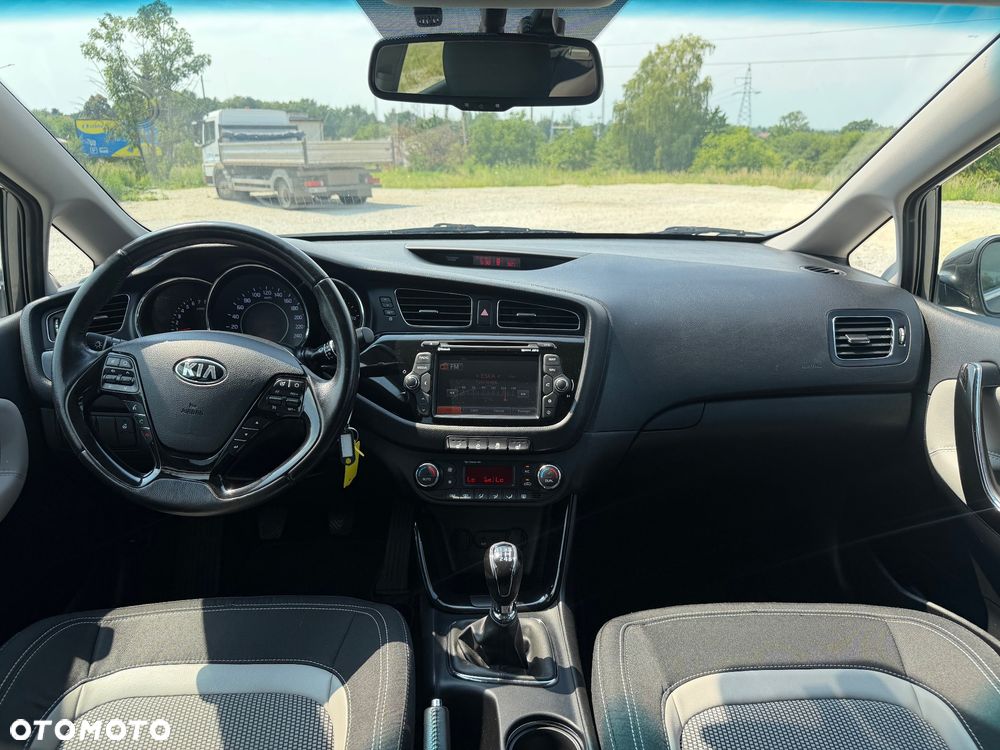 Kia Ceed 1.6 GDI Platinum Edition - 21