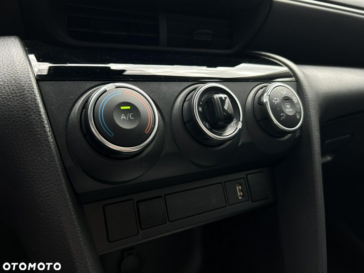 Toyota Yaris Cross - 18