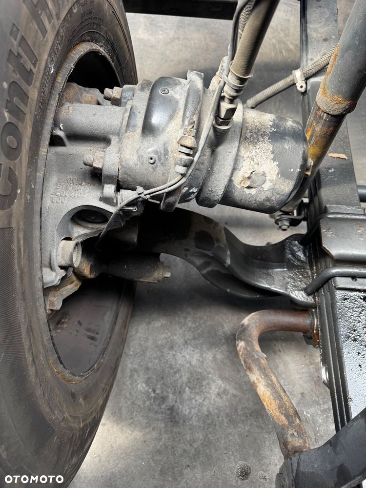 Oś przednia, piasty, zaciski Iveco Stralis Euro 6 - 2