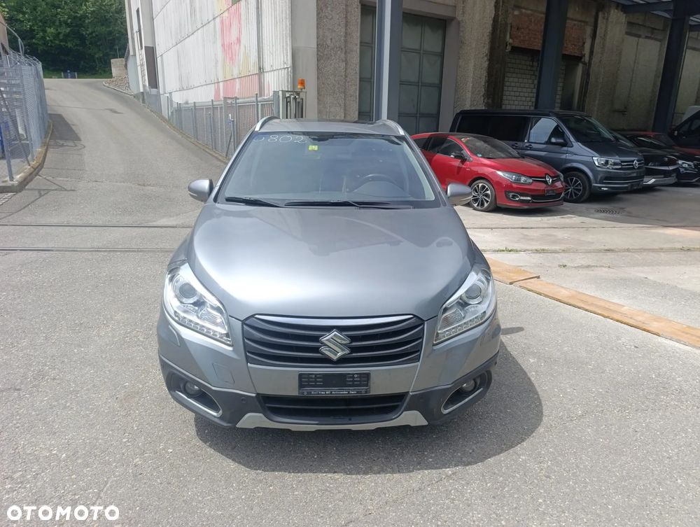 Suzuki SX4 S-Cross 1.6 DDiS Premium 4WD - 3