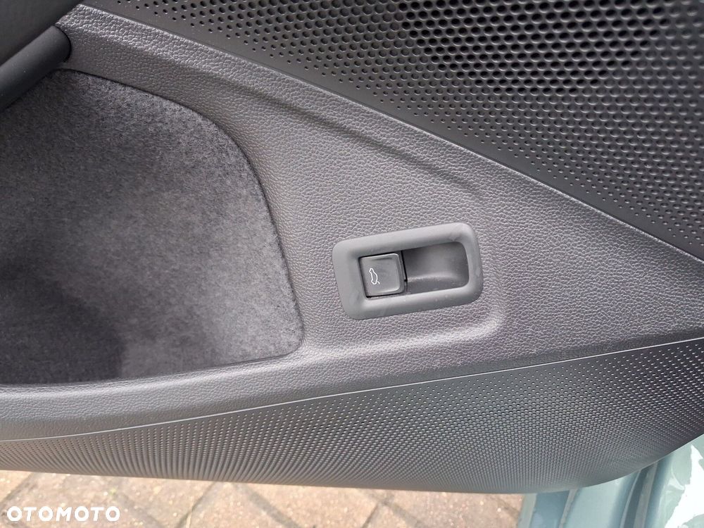 Volkswagen Passat - 24