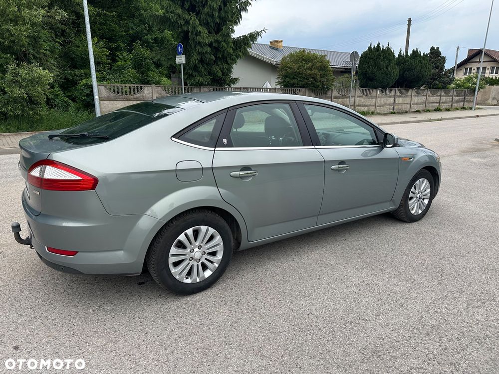 Ford Mondeo 1.8 TDCi Ghia - 9