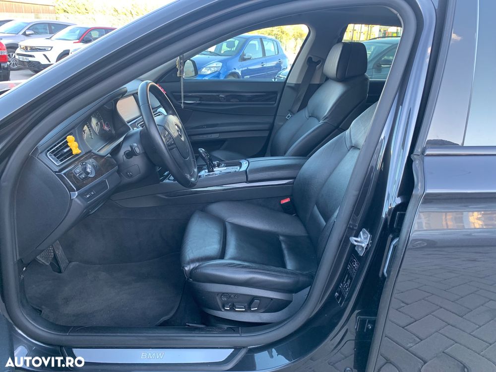 BMW Seria 7 730d xDrive - 5
