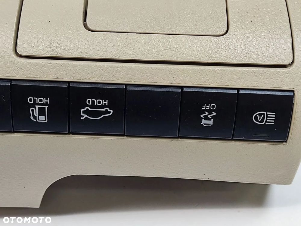 TOYOTA CAMRY od 2019r Schowek - 2