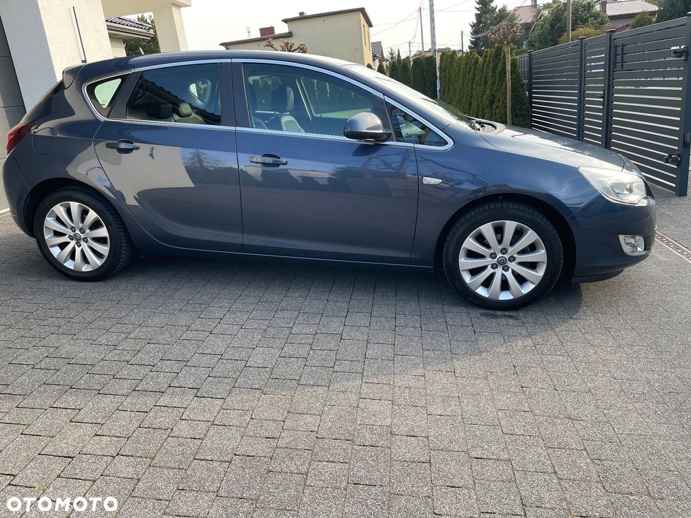 Opel Astra 1.4 Turbo Sport - 9