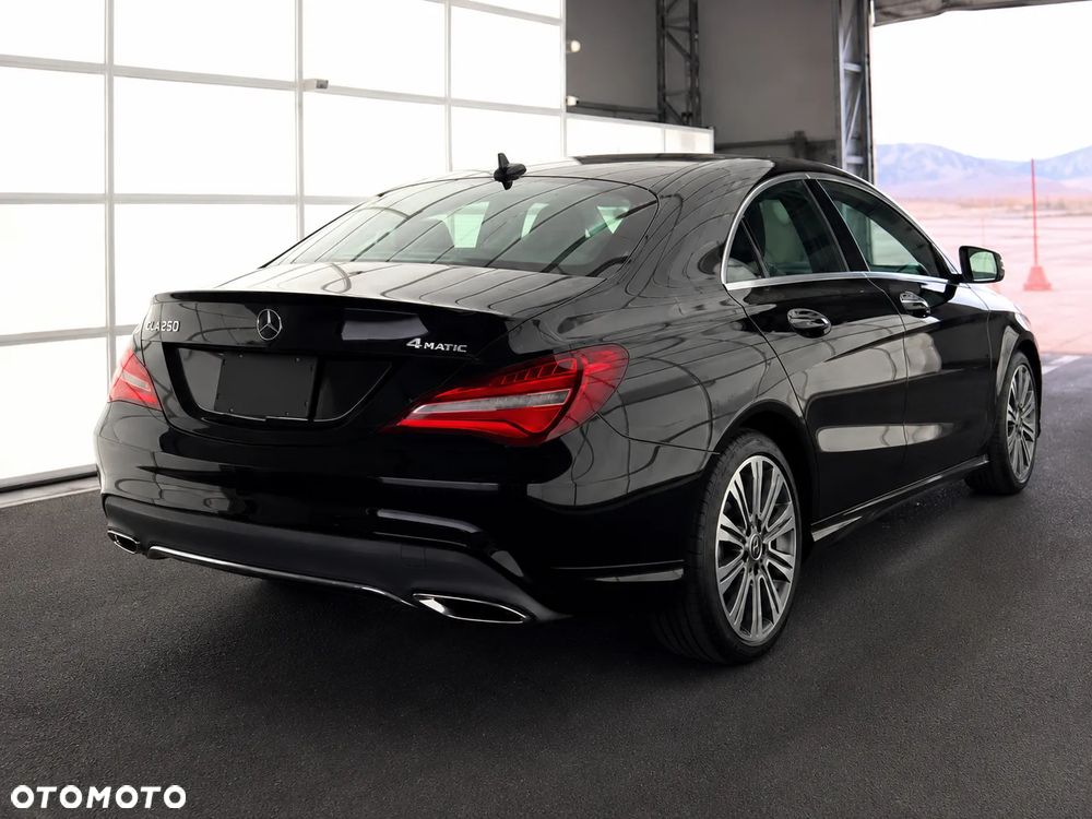 Mercedes-Benz CLA 250 4-Matic - 7