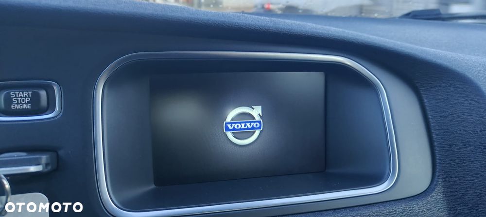 Volvo V40 D4 Summum - 11