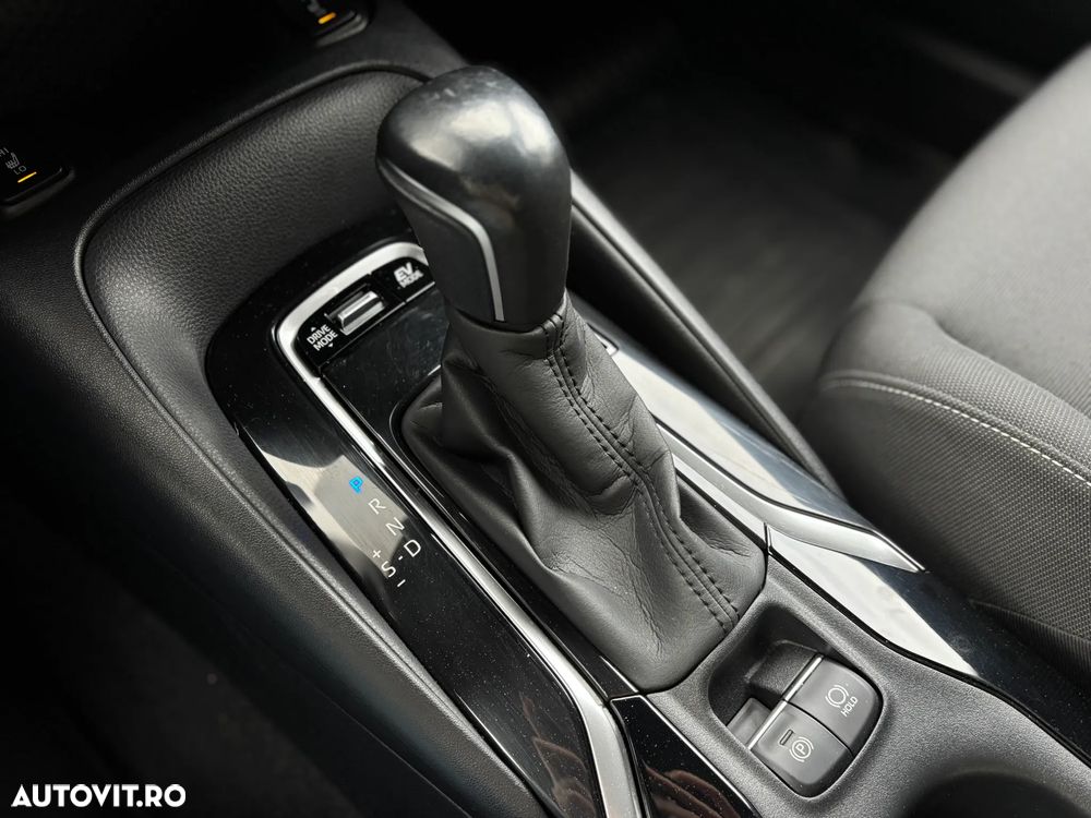 Toyota Corolla 2.0 Business Edition - 24