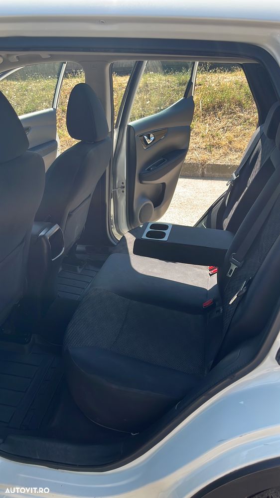 Nissan Qashqai 1.6 DCI Start/Stop 4X4-i Acenta - 17