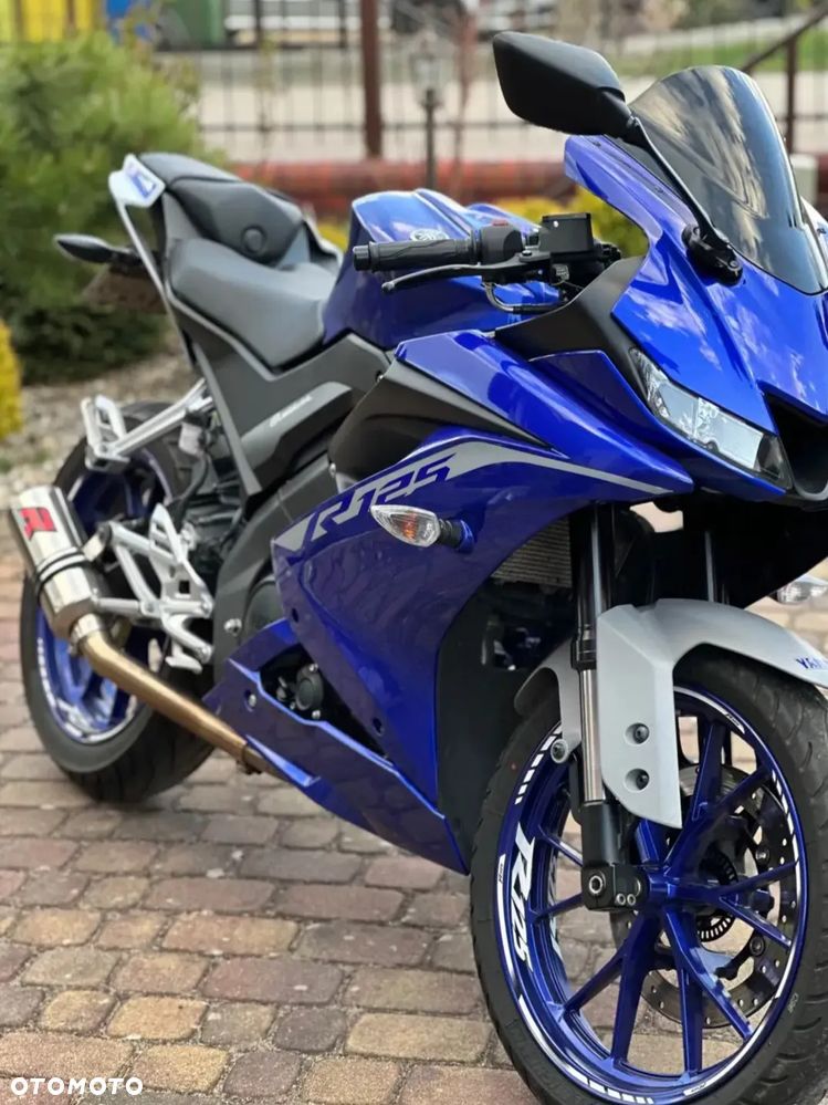 Yamaha YZF - 3