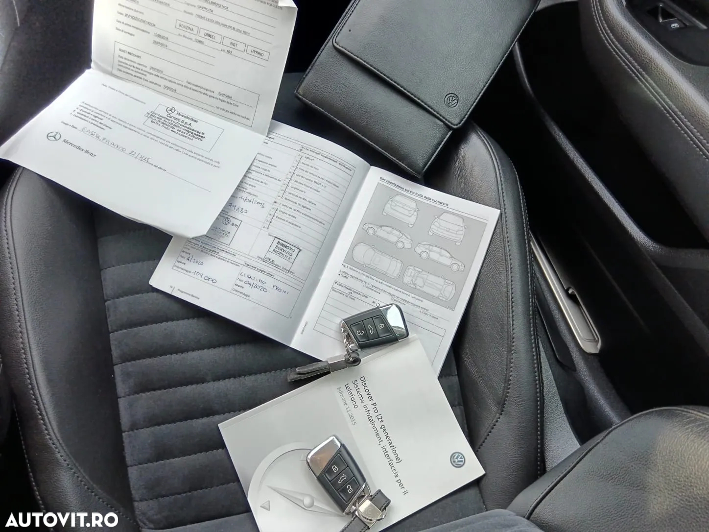 Volkswagen Passat Variant 2.0 TDI DSG Highline - 16