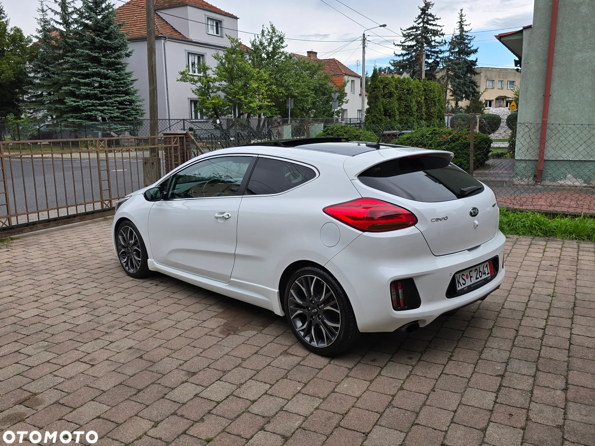 Kia Ceed 1.6 T-GDI GT-Challenge - 12
