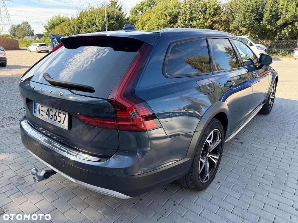 Volvo V90 Cross Country D5 AWD Pro - 11