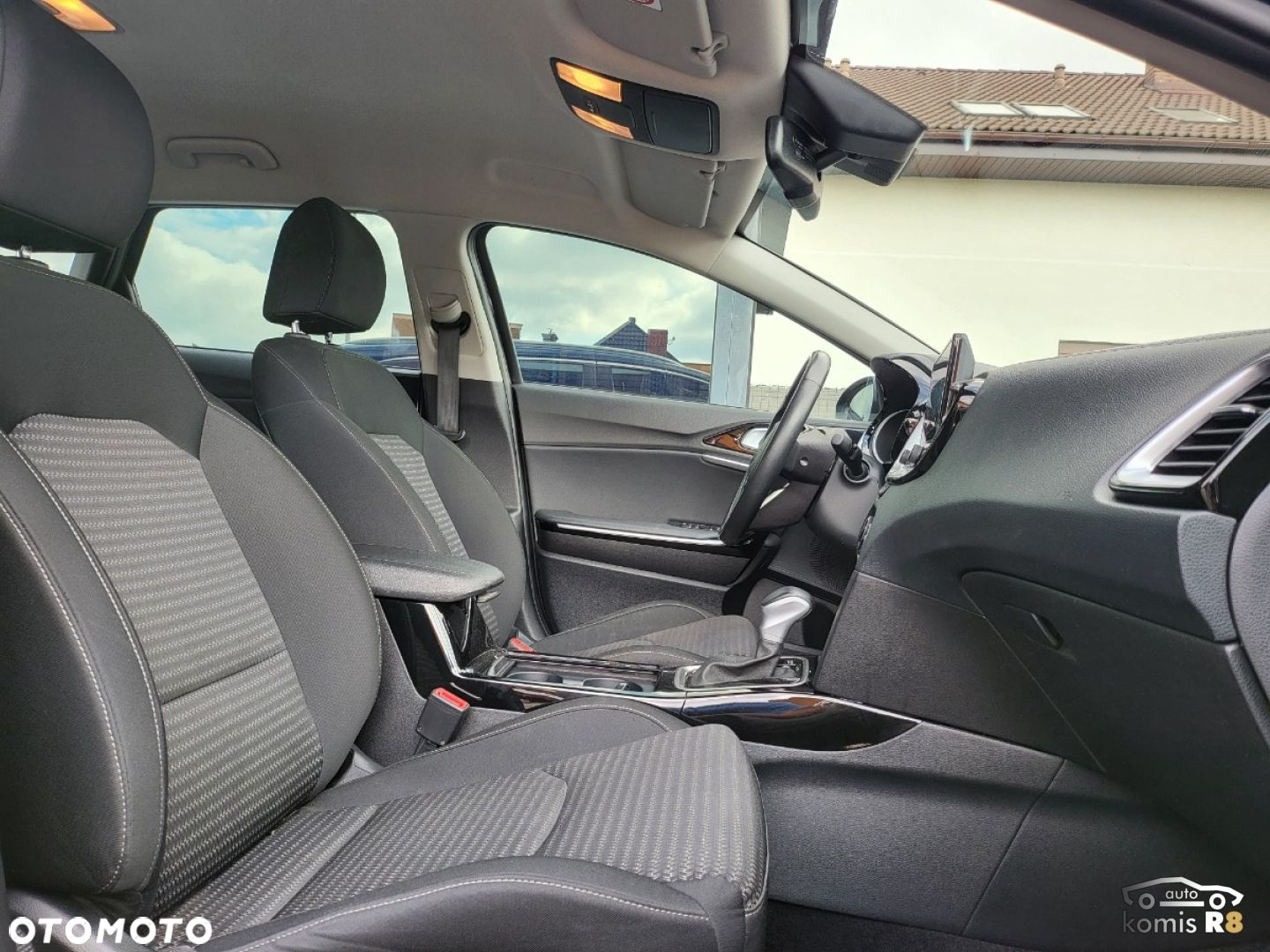 Kia Ceed - 13