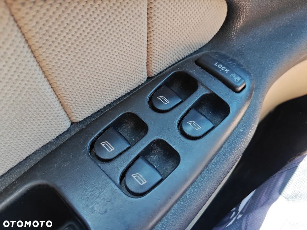 Alfa Romeo 156 1.9 JTD Distinctive - 20