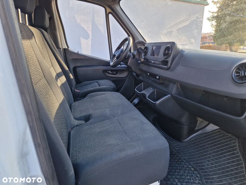 Mercedes-Benz SPRINTER - 7