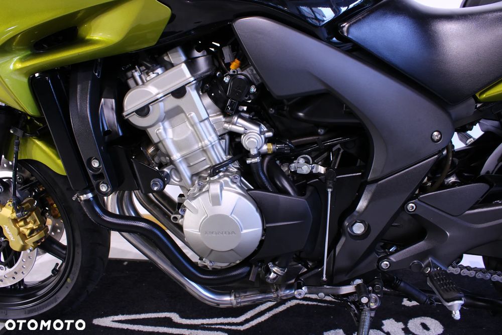 Honda CBF - 28