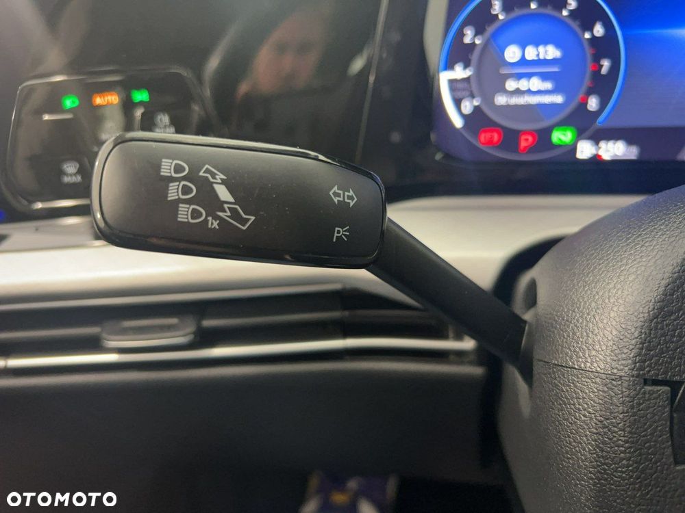 Volkswagen Golf - 26