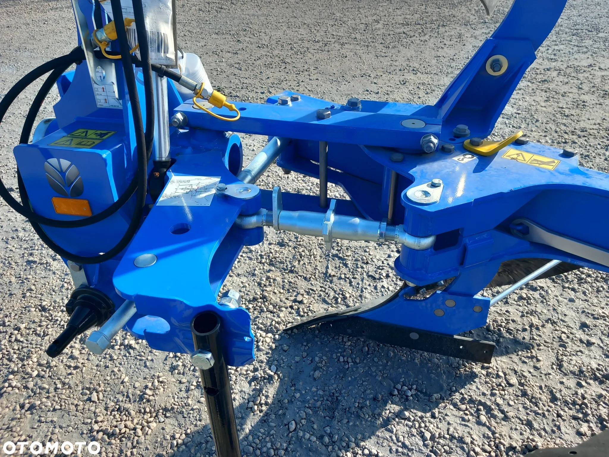 New Holland PLS4 - 7