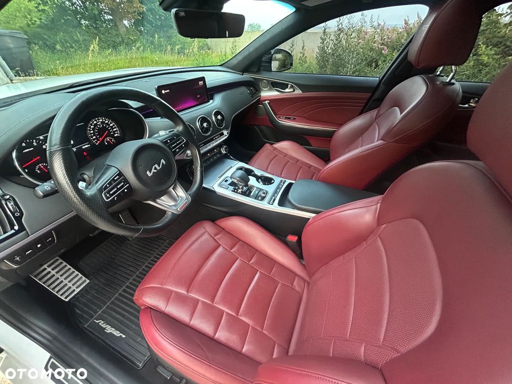 Kia Stinger 3.3 T-GDI V6 GT AWD - 21