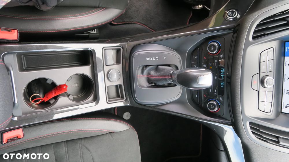 Ford Kuga - 30