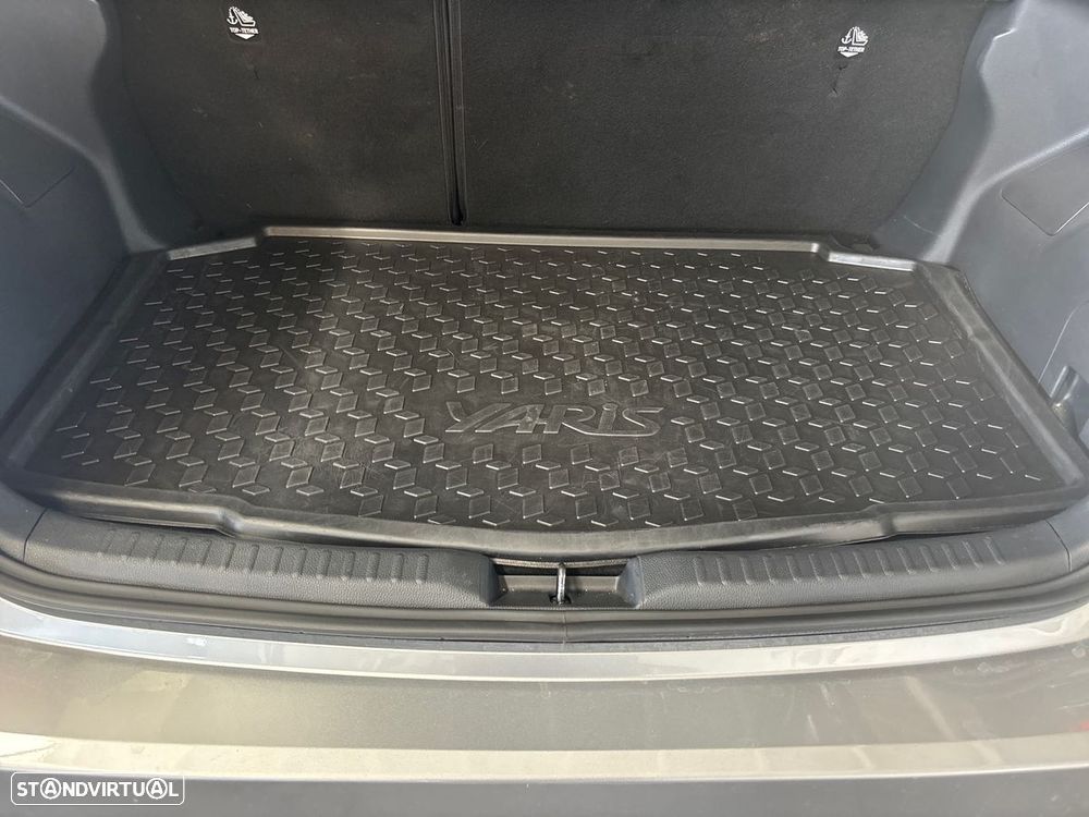 Toyota Yaris 1.5 HDF Premier Edition - 8