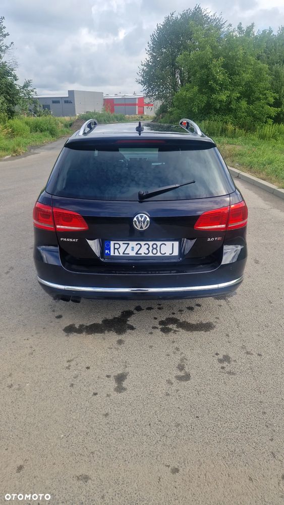 Volkswagen Passat - 5