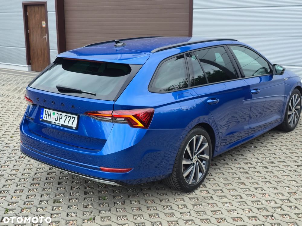 Skoda Octavia 2.0 TDI DSG Sportline - 5