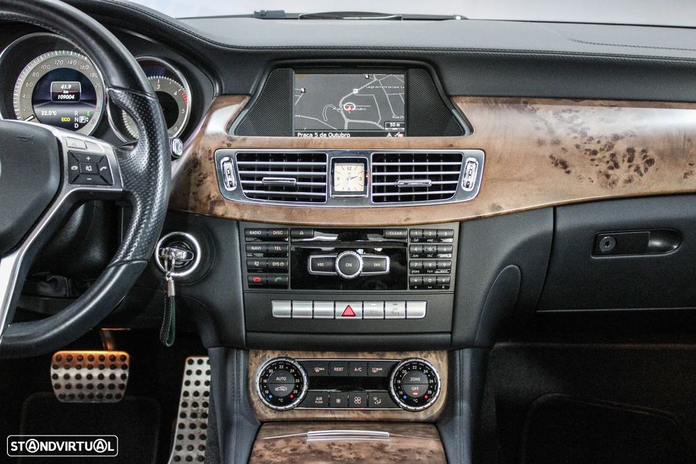 Mercedes-Benz CLS 250 CDI DPF BlueEFFICIENCY 7G-TRONIC - 24
