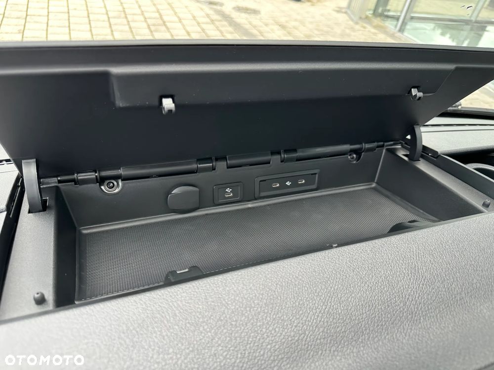 Mercedes-Benz Sprinter - 16