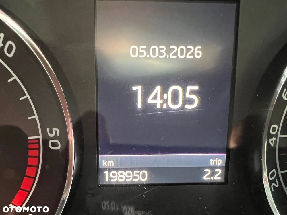 Skoda Superb 2.0 TDI DSG Premium Edition - 17