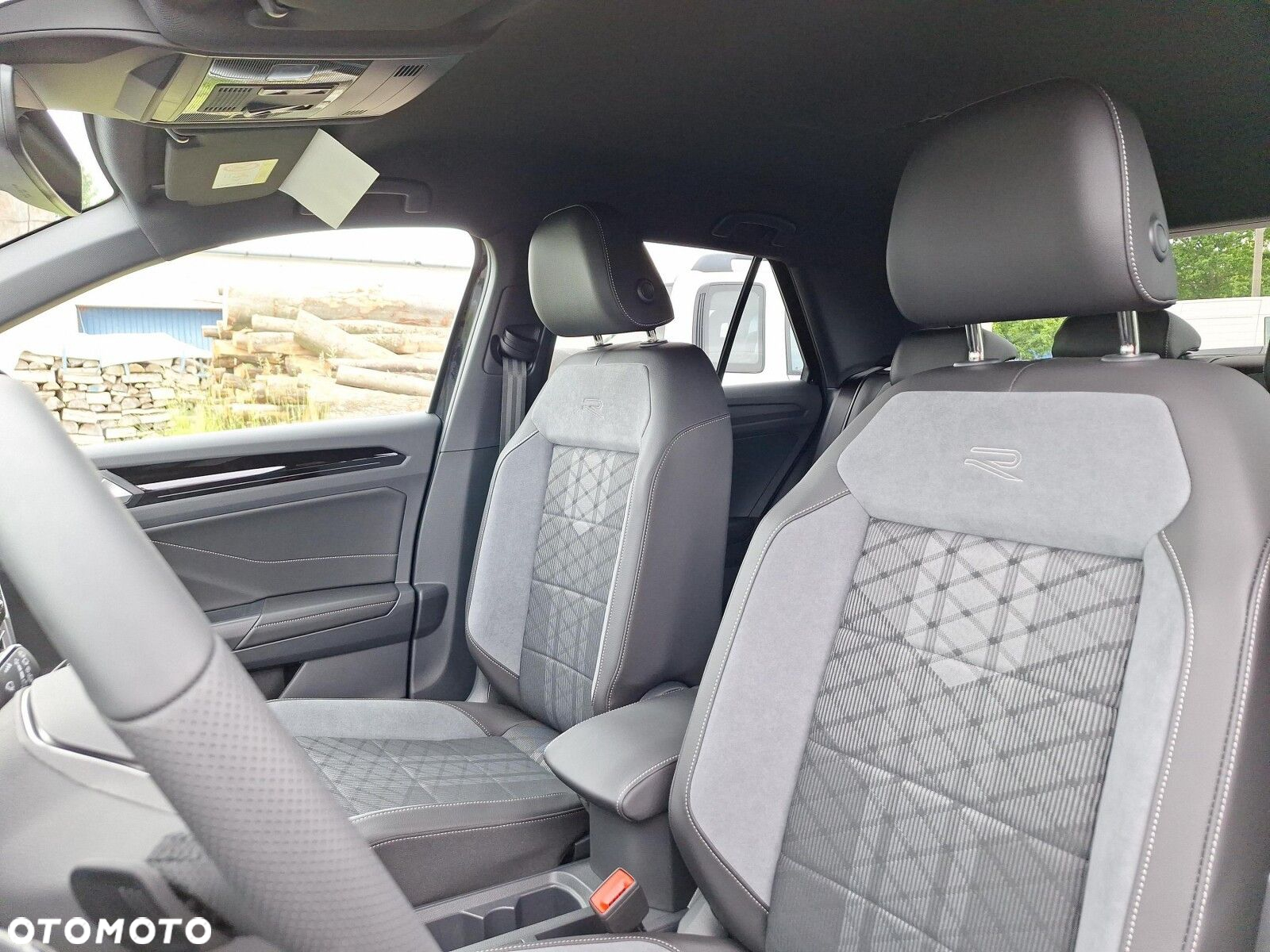Volkswagen T-Roc 1.5 TSI R-Line Plus DSG - 11