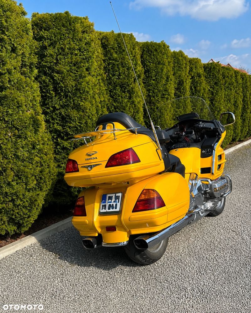 Honda GL - 5