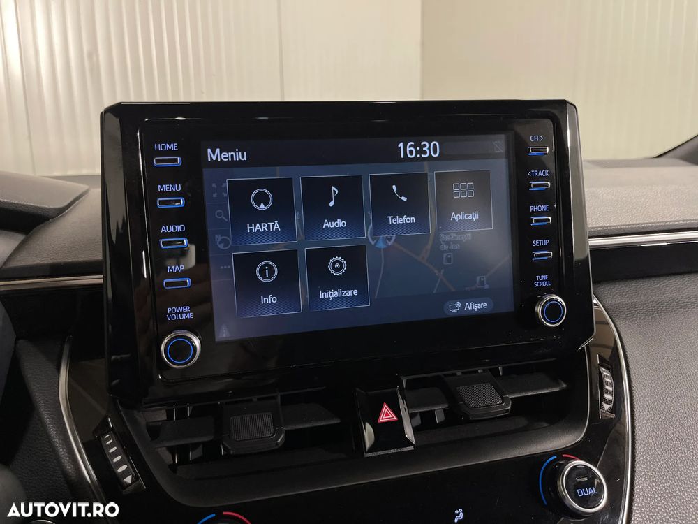 Toyota Corolla 1.8 Business Edition - 16