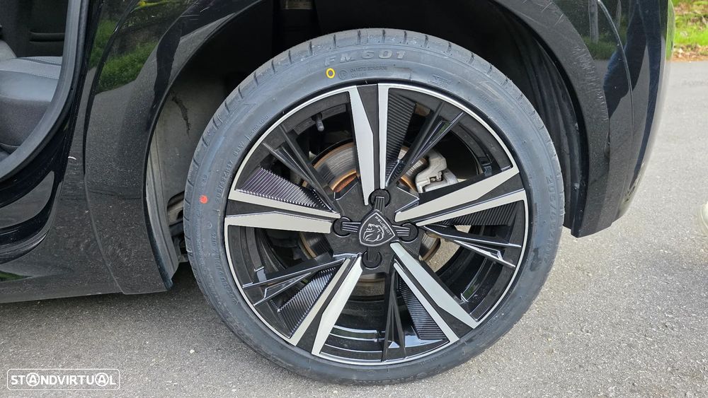 Peugeot e-208 E-Style - 25