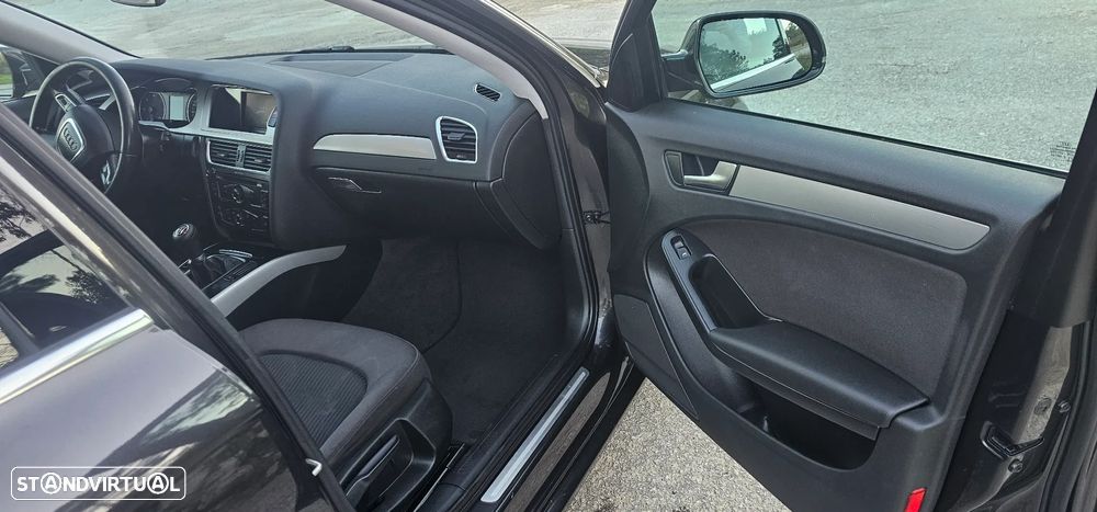 Audi A4 Avant 2.0 TDI - 9