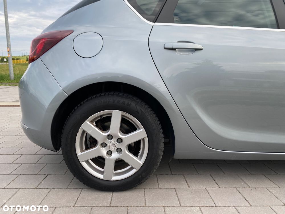 Opel Astra 1.4 Turbo Edition Sport - 3