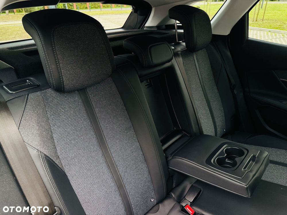Peugeot 3008 BlueHDi 130 Stop & Start Allure Pack - 33